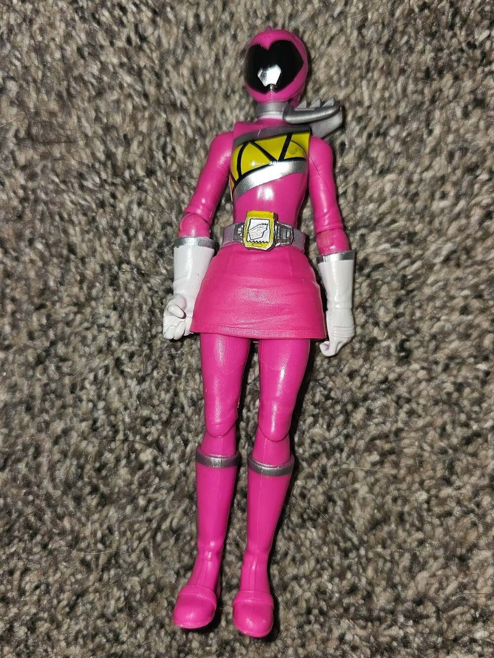 Power Rangers Dino Charge Pink Ranger 6-Inch Action Figure